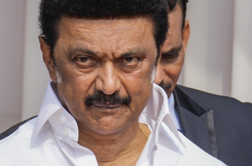  തെരഞ്ഞെടുപ്പ് കമ്മീഷനെതിരെ ഡിഎംകെ സുപ്രിംകോടതില് ; എസ്ഐആർ തടയണമെന്ന് ആവശ്യം