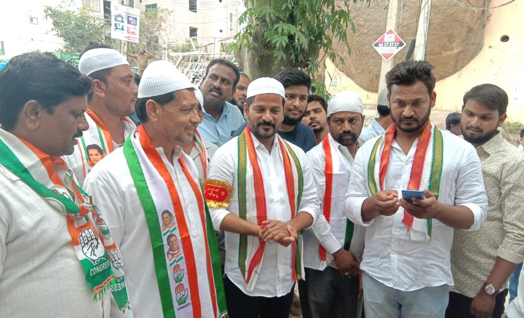 At the Congress rally Revanth Reddy with hat; BJP says Congress will move to establish Islamic rule in Telangana