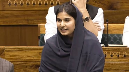  യുപിയിലെ ബാബ സമന്‍ദാസ് ക്ഷേത്രത്തിന്റെ നിര്‍മാണത്തിന് 10 ലക്ഷം പ്രഖ്യാപിച്ച് എസ്‍പി എംപി ഇഖ്‌റ ഹസന്‍ ചൗധരി