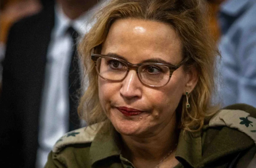  ഫലസ്തീനി തടവുകാരനെ പീഡിപ്പിക്കുന്ന ദൃശ്യങ്ങള്‍ പുറത്തുവിട്ട ഇസ്രായേ‍ല്‍ സെെന്യത്തിന്റെ മുന്‍ അഭിഭാഷക അറസ്റ്റില്‍