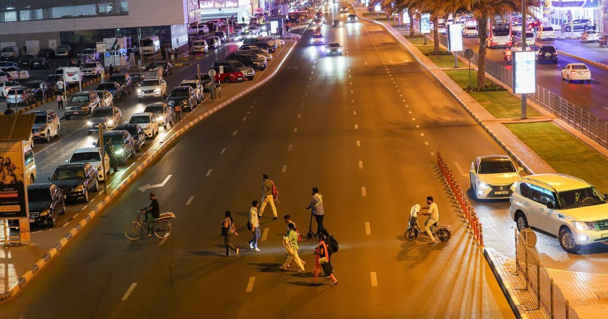  പ്രവാസികള്‍ സൂക്ഷിക്കുക!: യുഎഇയില്‍ ഇക്കാര്യം ചെയ്താല്‍ 10,000 ദിര്‍ഹം വരെ പിഴയും  തടവും ശിക്ഷ!