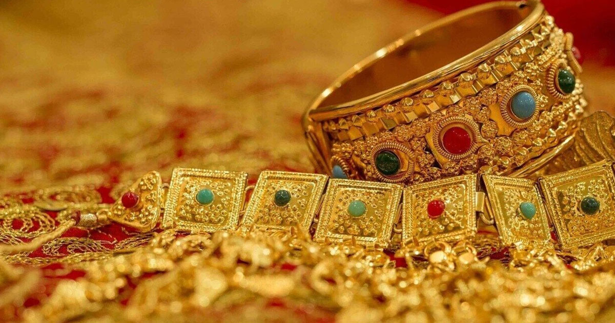 സ്വര്‍ണവിലയില്‍ റെക്കോര്‍ഡ് കുതിപ്പ്; പവന് 1.03 ലക്ഷം കടന്നു | Gold Prices Hit All-Time High; Crosses ₹1.03 Lakh