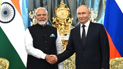  പുടിൻ ഇന്ത്യയിൽ, ഉറ്റുനോക്കി ലോകം; നിരവധി കരാറുകളിൽ ഒപ്പുവയ്ക്കും ഇന്ത്യ – റഷ്യ ബന്ധത്തിൽ ചരിത്രപരമായ വഴിത്തിരിവാകും