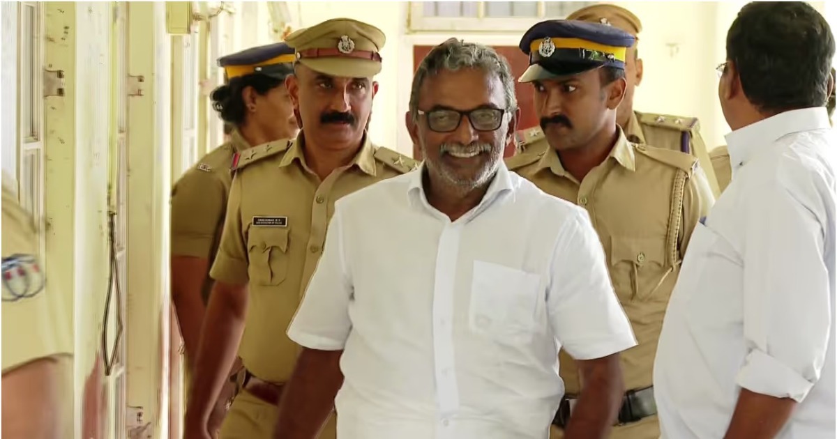  ശബരിമല സ്വർണക്കൊള്ള: എ പത്മകുമാറിനെതിരെ കുരുക്ക് മുറുകുന്നു ദ്വാരപാലക ശിൽപപാളി കേസിലും പ്രതിചേര്‍ത്തു