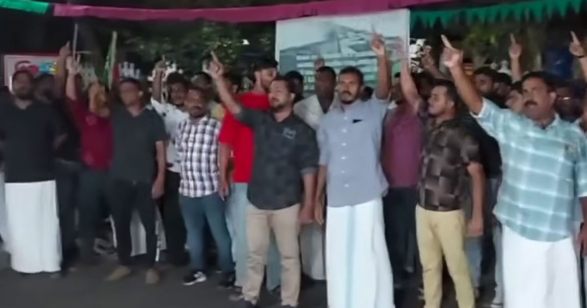 'ഞങ്ങള്‍ക്കുണ്ടൊരു പരിപാടി, മയ്യത്താക്ക്ണ പരിപാടി'; കോഴിക്കോട് വടകരയില്‍ മുസ്‌ലിം ലീഗിനെതിരെ കൊലവിളി മുദ്രാവാക്യവുമായി എസ്ഡിപിഐ | SDPI Raises Death Threat Slogans Against Muslim League in Kozhikode's Vatakara