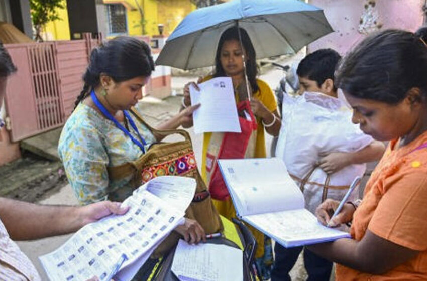  തമിഴ്നാട്ടില്‍ വോട്ടര്‍ പട്ടികയില്‍ വന്‍ വെട്ടിനിരത്തല്‍; എസ്‌ഐആറില്‍ പുറത്തായത് 97 ലക്ഷം പേര്‍; ചെന്നൈയില്‍ മാത്രം 14.25 ലക്ഷം