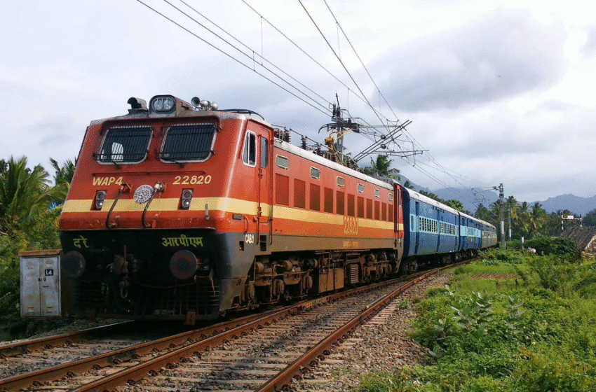  ദക്ഷിണ റെയില്‍വേയുടെ പുതുവര്‍ഷ സമ്മാനം: 65 ട്രെയിനുകള്‍  നാളെ മുതല്‍ മിന്നല്‍ വേഗത്തില്‍; ദീര്‍ഘദൂര സര്‍വീസുകളുടെ യാത്രാസമയം കുറയും