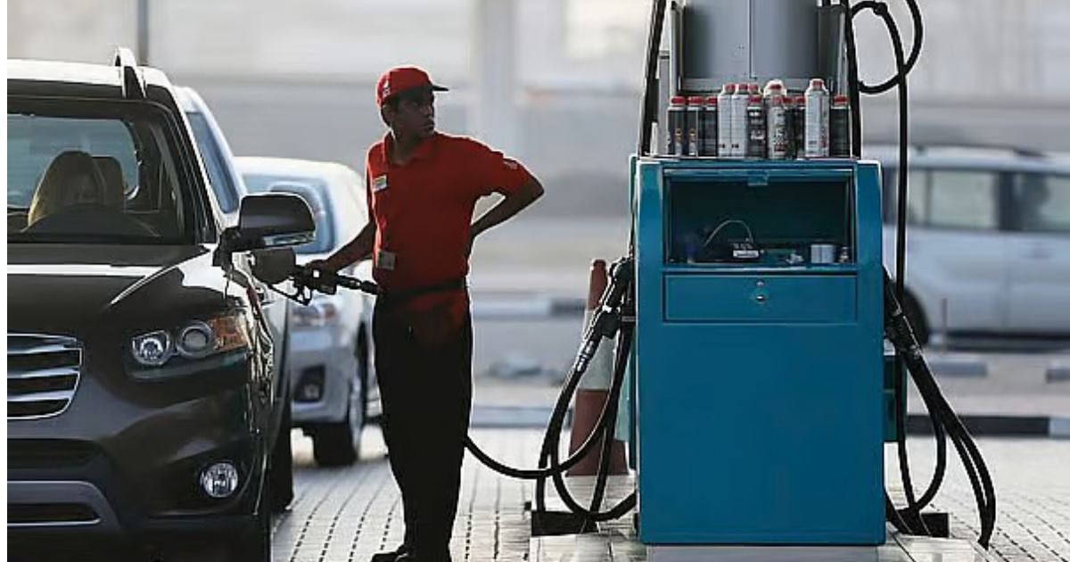 യുഎഇയുടെ പുതുവർഷ സമ്മാനം: ഇന്ധനവില കുറച്ചു; ജനുവരി മാസത്തെ വിലവിവരങ്ങള്‍ അറിയാംUAE's New Year Gift: Fuel Prices Reduced; Check January Rates Here