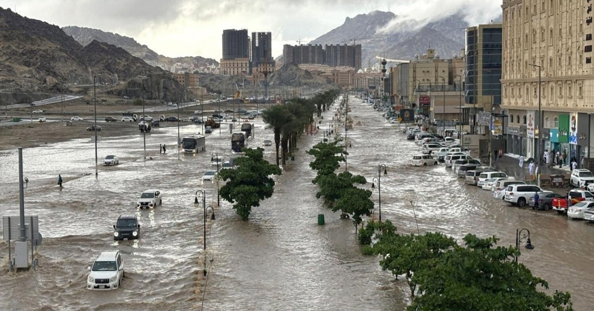Heavy rain and flooding in Mecca and Jeddah.