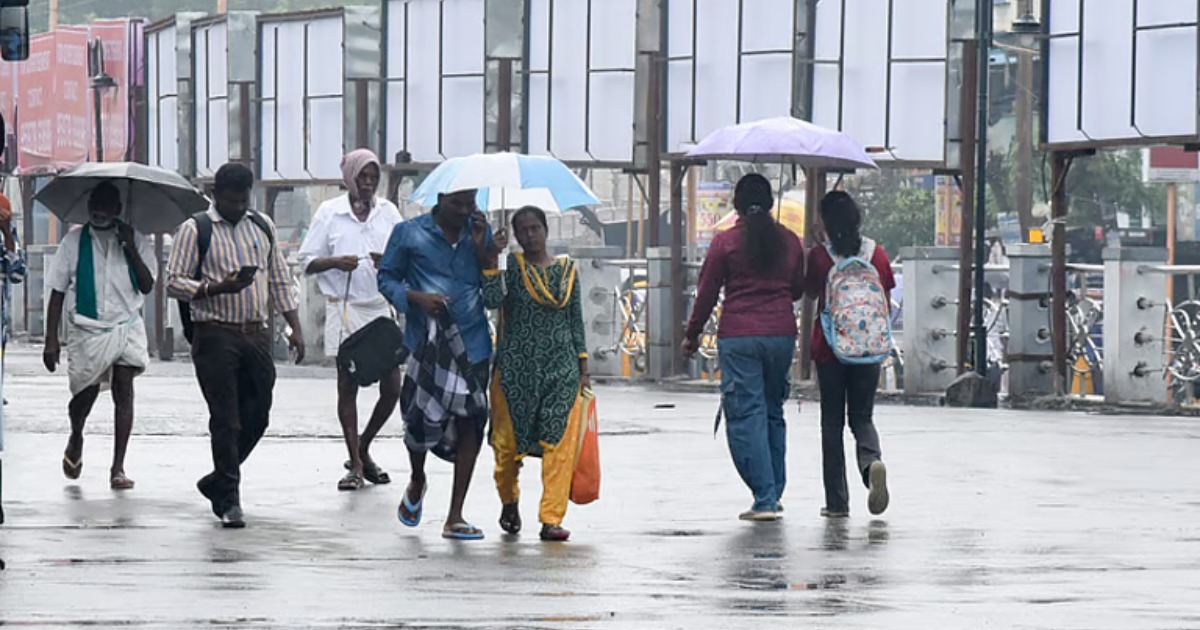  ഡിറ്റ് വാ ചുഴലിക്കാറ്റ്: തമിഴ്‌നാട്ടിൽ വെള്ളപ്പൊക്കം; 4 മരണം; ആന്ധ്രയിൽ കനത്ത മഴയെന്ന് മുന്നറിയിപ്പ്