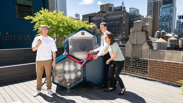  വായുവില്‍ നിന്ന് പെട്രോള്‍! മാജിക്കല്ല; അത്ഭുത വിദ്യയുമായി ന്യൂയോര്‍ക്ക് സ്റ്റാര്‍ട്ടപ്പ്