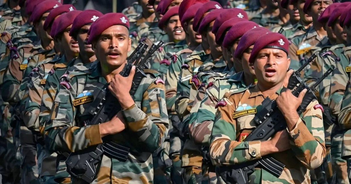 'കാണാം, പക്ഷേ മിണ്ടരുത്' സോഷ്യല്‍ മീഡിയയില്‍ സൈനികര്‍ക്ക് കര്‍ശന നിയന്ത്രണം പുതിയ നയവുമായി പ്രതിരോധ മന്ത്രാലയം"Watch, but don't speak: Strict social media restrictions for soldiers; Ministry of Defence issues new policy."