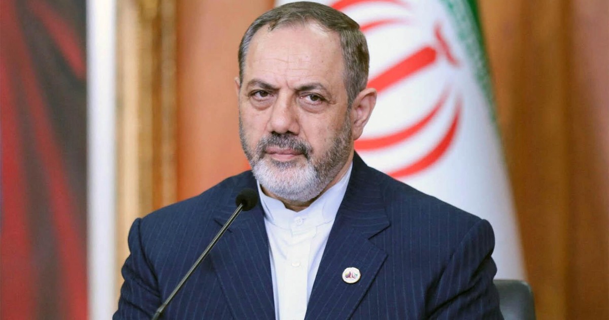 'ശത്രുക്കൾക്കായി പല സർപ്രൈസുകളും കരുതിവെച്ചിട്ടുണ്ട്', ആക്രമിച്ചാൽ തിരിച്ചടി ഭയാനകമായിരിക്കും'- ട്രംപിന്റെ മുന്നറിയിപ്പിന് ഇറാൻ പ്രതിരോധ മന്ത്രിയുടെ മറുപടി"Terrifying Retaliation": Iran Warns Trump of ‘Surprises’ if Attacked