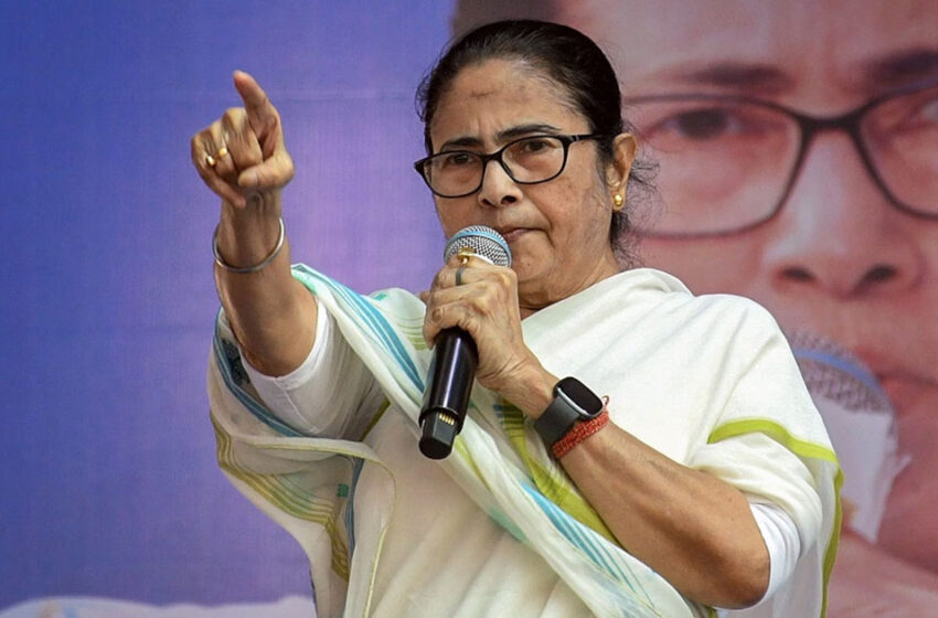  ‘എസ്‌ഐആറില്‍ വോട്ട് വെട്ടാന്‍ ഉപയോഗിക്കുന്നത് ബിജെപി ഐടി സെല്‍ നിര്‍മിച്ച ആപ്പുകള്‍’; ഗുരുതര ആരോപണവുമായി മമത ബാനര്‍ജി