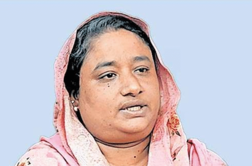  സിപിഎം ശക്തികേന്ദ്രത്തിൽ ജയിച്ച യു.ഡി.എഫ് സ്ഥാനാർഥിയെ മകൻ പിന്തുണച്ചു; മാതാവിനെ ജോലിയിൽനിന്ന് പിരിച്ചുവിട്ടു