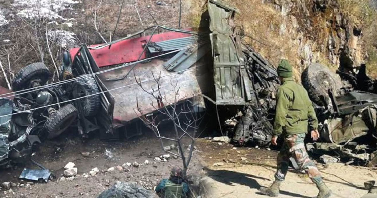 ജമ്മു കശ്മീരില്‍ സൈനിക വാഹനം കൊക്കയിലേക്ക് മറിഞ്ഞ് 10 ജവാന്മാര്‍ക്ക് വീരമൃത്യു; 11 പേര്‍ക്ക് പരിക്ക് | 10 Soldiers Killed, 11 Injured as Army Vehicle Plunges into Gorge in J&K's Doda