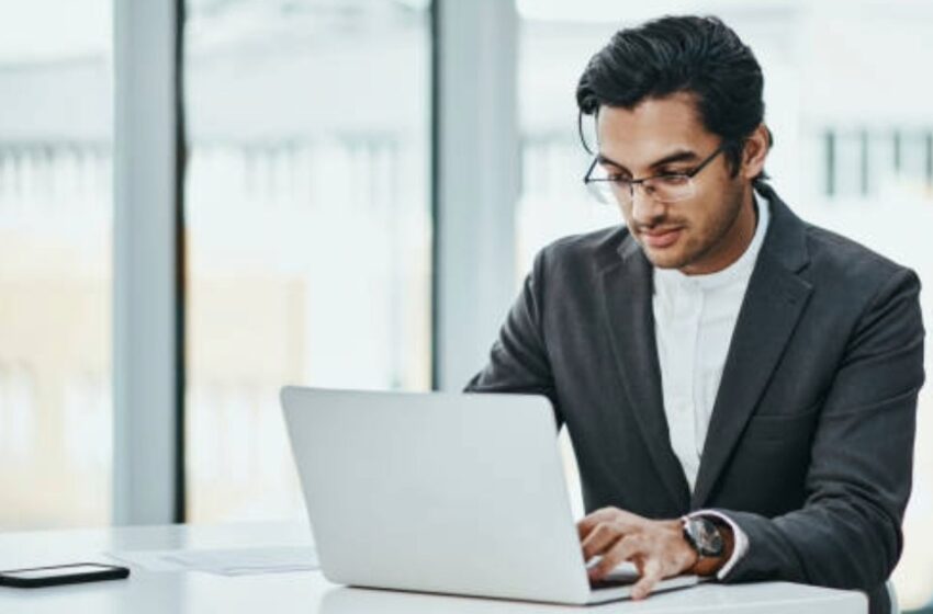  21,000 രൂപ ശമ്പളത്തിൽ നിന്ന് 2 കോടിയുടെ ബിസിനസ്സിലേക്ക്; സോഷ്യൽ മീഡിയയിൽ തരംഗമായി യുവാവിന്റെ ജീവിതാനുഭവം