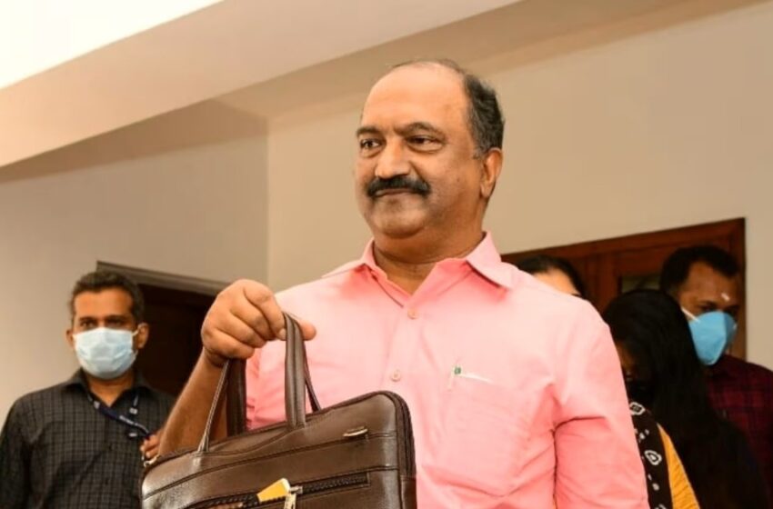  ജനപ്രിയ പ്രഖ്യാപനങ്ങളുമായി സംസ്ഥാന ബജറ്റ്: അപകടത്തിൽപ്പെടുന്നവർക്ക് സൗജന്യ ചികിത്സ, തൊഴിലുറപ്പിന് 1000 കോടി