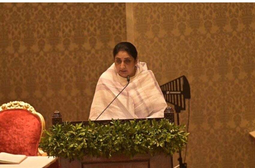  മഹാരാഷ്ട്രയിലെ ആദ്യ വനിതാ ഉപമുഖ്യമന്ത്രി; സുനേത്ര പവാർ സത്യപ്രതിജ്ഞ ചെയ്തു