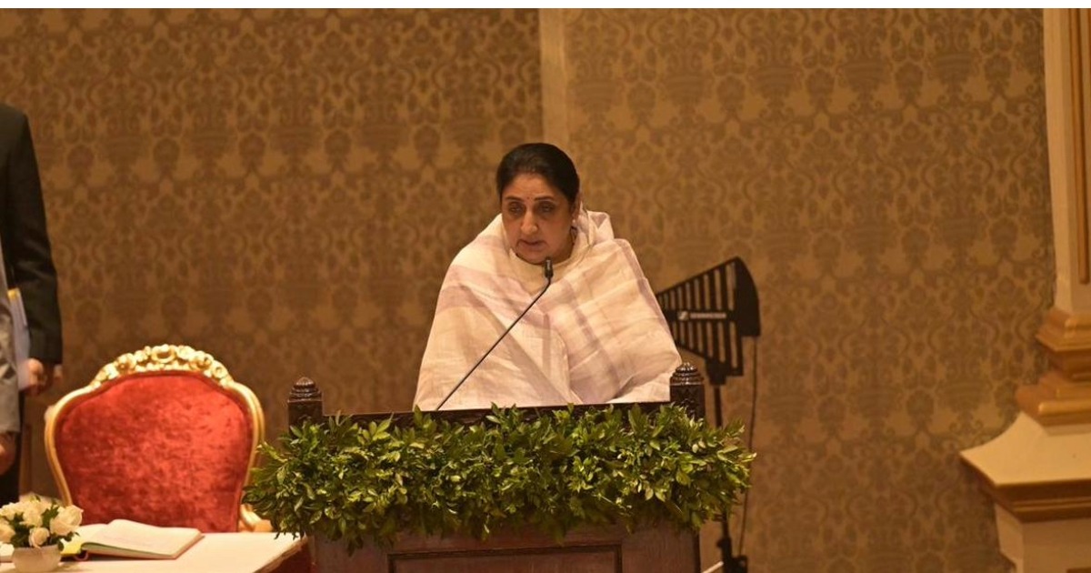 മഹാരാഷ്ട്രയിലെ ആദ്യ വനിതാ ഉപമുഖ്യമന്ത്രി; സുനേത്ര പവാർ സത്യപ്രതിജ്ഞ ചെയ്തുSunetra Pawar sworn in as Deputy Chief Minister.