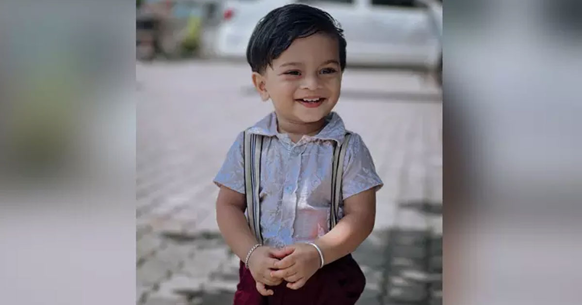 'നഷ്ടപ്പെട്ടത് 8 വർഷം കാത്തിരുന്ന് കിട്ടിയ കൺമണിയെ; മറ്റൊരു കുടുംബത്തെ കൂടെ കണ്ണീരിലാക്കാനില്ല'-കാർ ഡ്രൈവർക്ക് മാപ്പുനൽകി മലയാളി ദമ്പതികൾ | Malayali Couple Forgives Driver After Fatal Accident Claims Life of Their 2-Year-Old Son in Sharjah