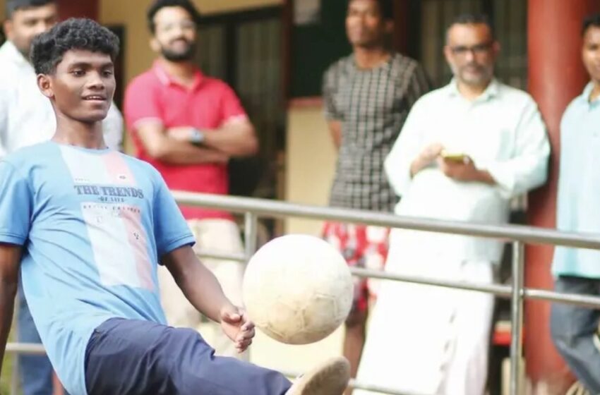  അമ്മേ ഞാൻ വരുന്നു! അച്ഛന്റെ കൈവിട്ട് കേരളത്തിലെത്തി; പന്ത്രണ്ട് വർഷത്തെ കാത്തിരിപ്പിനൊടുവിൽ ബ്ലാസ്റ്റേഴ്സ് താരം രാജ സ്വന്തം നാടായ ഝാർഖണ്ഡിലേക്ക്