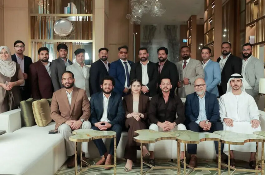  30% ശമ്പള വർധന, ആഡംബര കാറുകൾ! ജീവനക്കാരെ ഞെട്ടിച്ച് യുഎഇയിലെ മലയാളി കമ്പനി