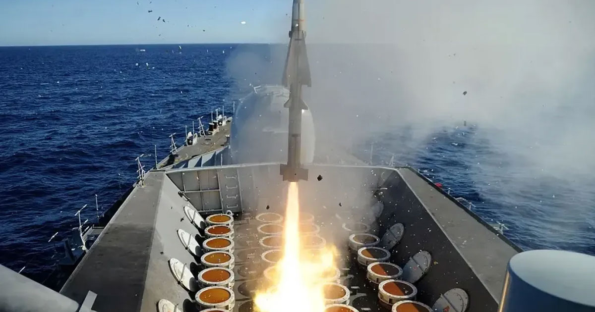 അമേരിക്കൻ വിമാനവാഹിനി കപ്പലുകൾ തകർക്കാൻ സൂപ്പർസോണിക് മിസൈലുകൾ വരുന്നു; ചൈന-ഇറാൻ കരാർ അന്തിമഘട്ടത്തിലെന്ന് റിപ്പോർട്ട് | Iran Nears Deal with China for Supersonic Anti-Ship Missiles to Counter US Navy