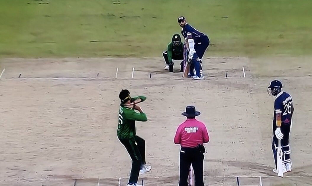 Tariq Bowling Action