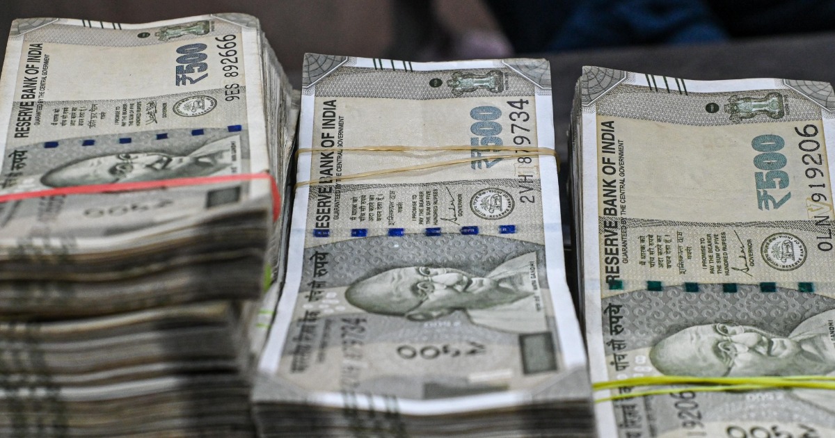 Parliamentary committee asks banks not to charge penalty for not maintaining minimum balanceമിനിമം ബാലൻസ് ഇല്ലെങ്കിൽ പിഴ ഈടാക്കരുത്; ബാങ്കുകളോട് പാർലമെന്ററി സമിതി