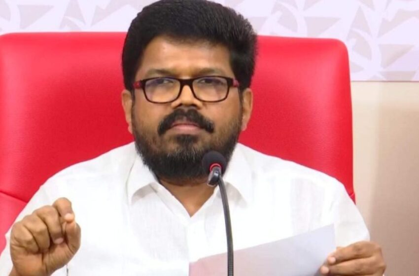  ‘രക്തസാക്ഷി ഫണ്ട് കണക്ക് പൊതുജനത്തിന്  നൽകേണ്ടതില്ല; കുടുംബ സംഗമത്തിൽ അവതരിപ്പിക്കും’: കെ.കെ രാഗേഷ്