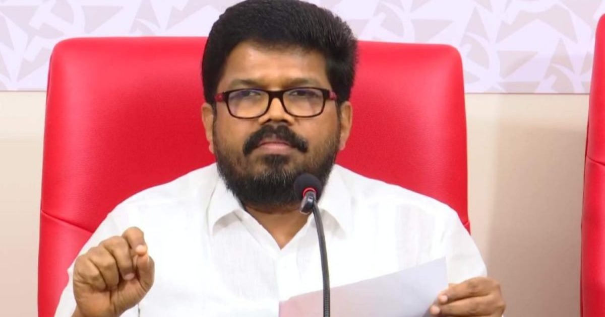 'പൊതുജനത്തിന് കണക്ക് നൽകേണ്ടതില്ല; കുടുംബ സംഗമത്തിൽ അവതരിപ്പിക്കും': വി കുഞ്ഞികൃഷ്ണനെതിരെ രൂക്ഷവിമർശനവുമായി കെ.കെ രാഗേഷ്