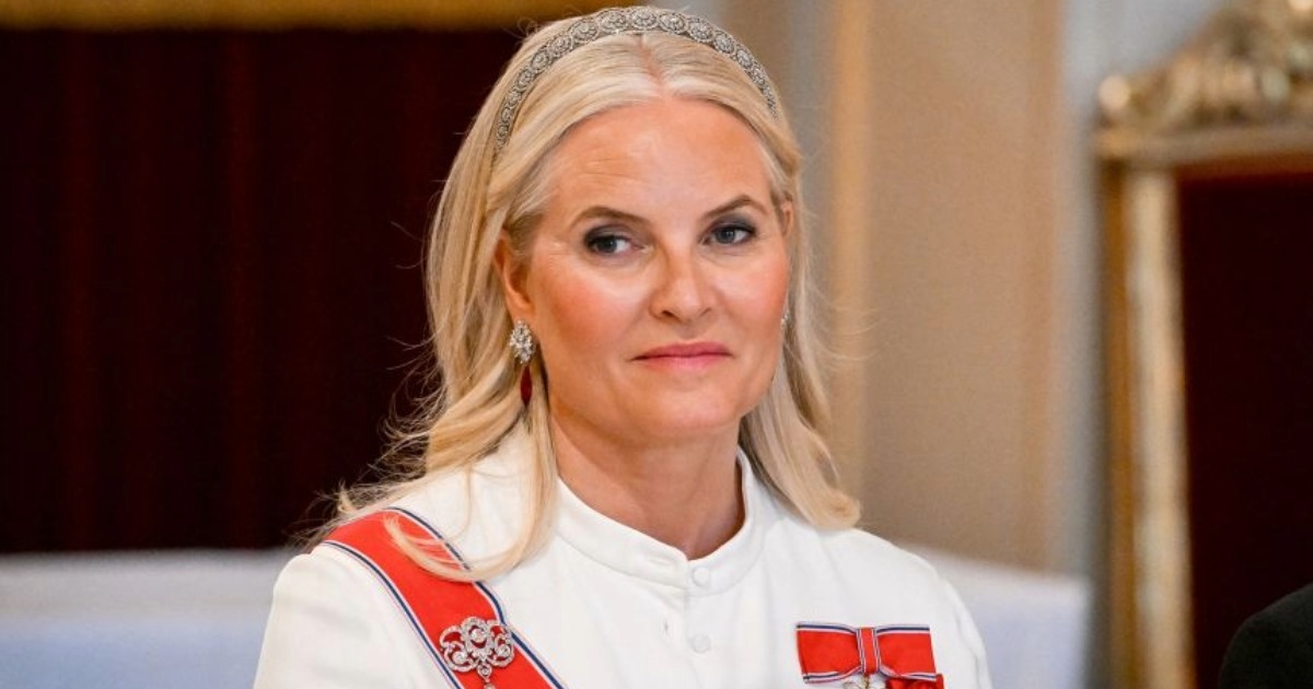 രഹസ്യ ഇമെയിലുകൾ പുറത്ത്; നോർവേ കിരീടാവകാശിയും എപ്സ്റ്റീനും തമ്മിൽ അടുത്ത ബന്ധം