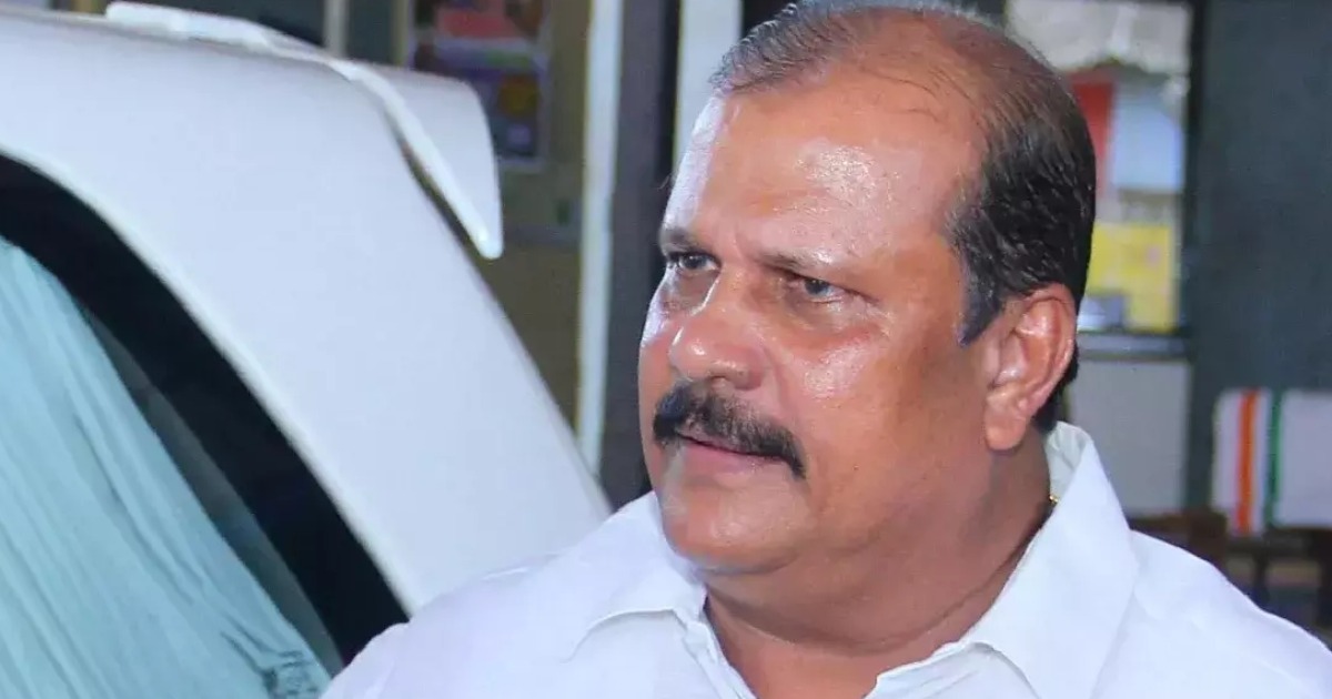 'ഗാന്ധി ദൈവം തമ്പുരാനോ?, സ്വാതന്ത്ര്യം നേടിത്തന്നു എന്ന് പറയുന്നത് മണ്ടത്തരം'; അധിക്ഷേപിച്ച് പി.സി ജോർജ്