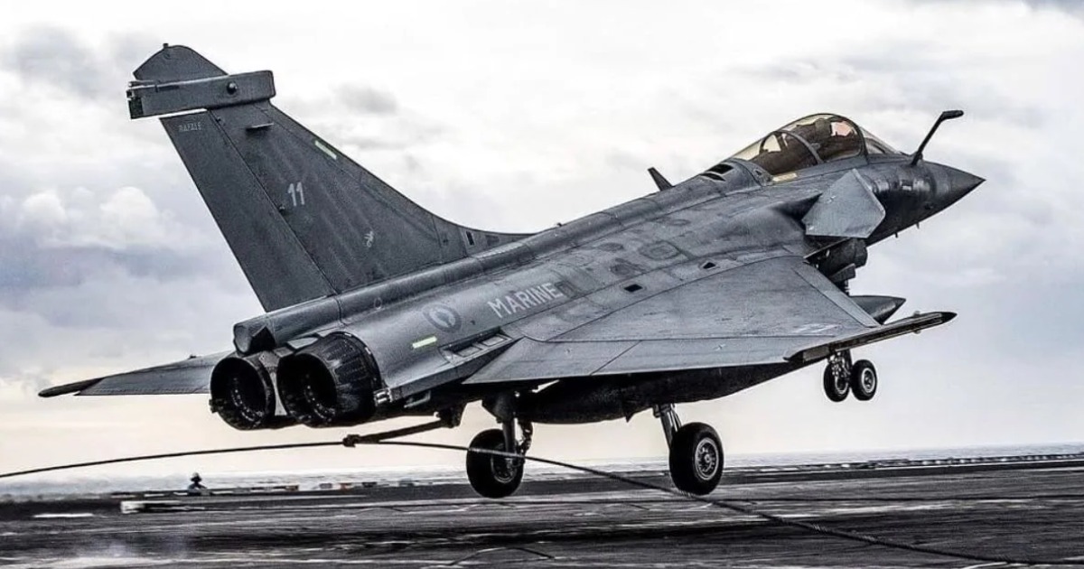 ഇനി റാഫേൽ 'മെയ്ഡ് ഇൻ ഇന്ത്യ'; ടാറ്റയും ഡസ്സോൾട്ടും കൈകോർക്കുന്നു, 3.25 ലക്ഷം കോടിയുടെ വമ്പൻ കരാറിന് ഒരുങ്ങി പ്രതിരോധ മന്ത്രാലയംNow Rafael is 'Made in India'