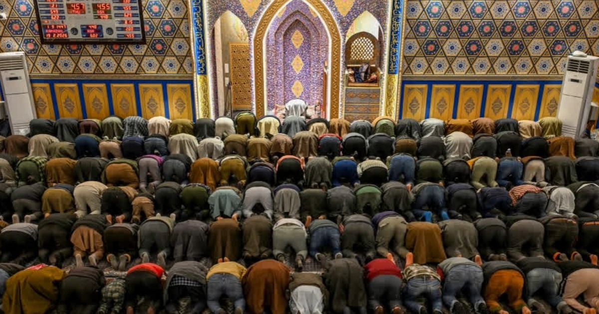 റമദാൻ: മുസ്ലീം ജീവനക്കാർക്ക് ജോലിസമയത്തിൽ ഇളവ് പ്രഖ്യാപിച്ച് ഛത്തീസ്ഗഢ് സർക്കാരുംRamadan Relief: Early Off for Muslim Staff in Chhattisgarh