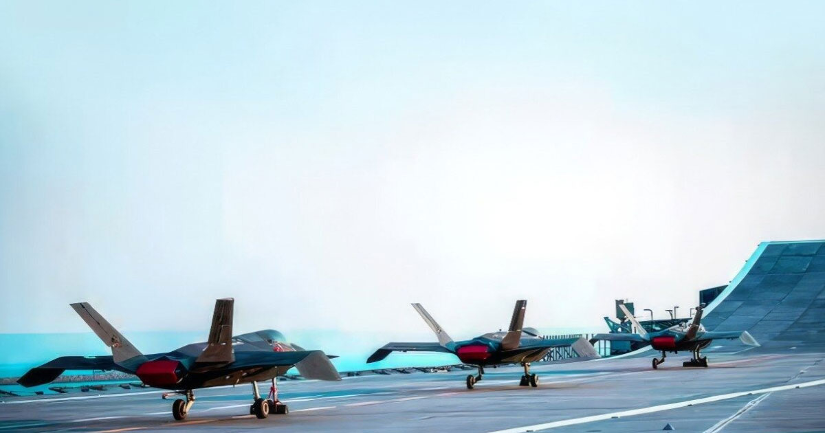  യു.എസ് പടക്കപ്പലുകളെ നേരിടാൻ ‘ഷഹീദ് ബാഗേരി’; അമേരിക്കൻ നീക്കങ്ങൾ ഒപ്പിയെടുത്ത് ഇറാന്റെ പുതിയ ഡ്രോൺ വാഹിനി