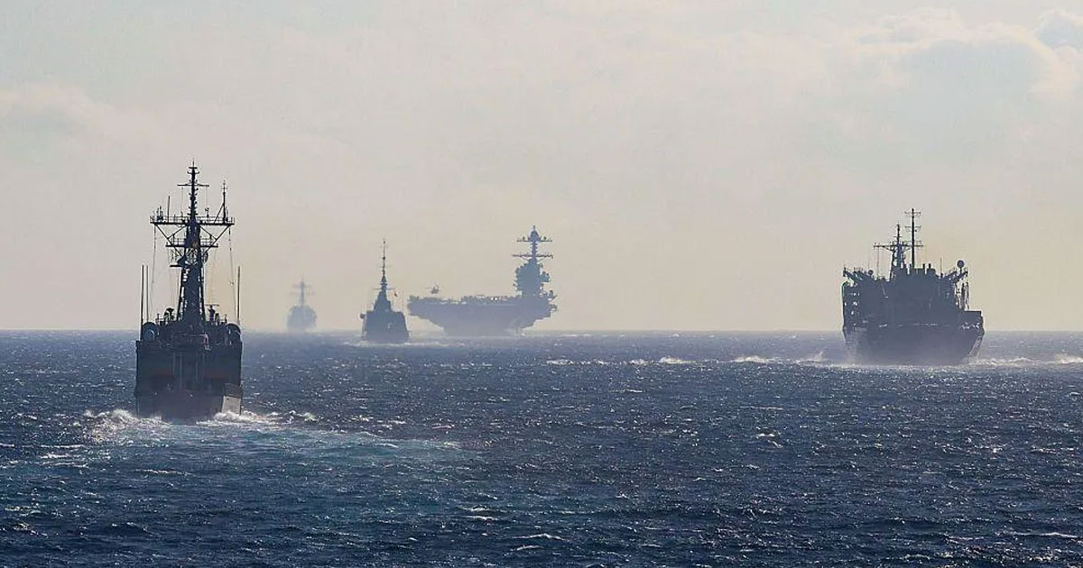 സൈനിക ഓപറേഷനിടെ യുഎസ് യുദ്ധക്കപ്പലുകൾ കൂട്ടിയിടിച്ചു; നാവികർക്ക് പരിക്ക് | US Navy Ships Collide Near South America During Military Operation: Sailors Injured