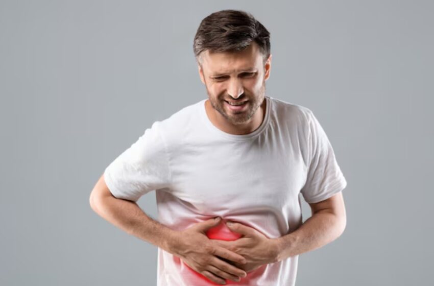  നിസ്സാര വയറുവേദനയ്ക്ക് പിന്നിൽ ഫാറ്റി ലിവർ ആകാം; ലക്ഷണങ്ങളും പ്രതിരോധവും അറിയാം