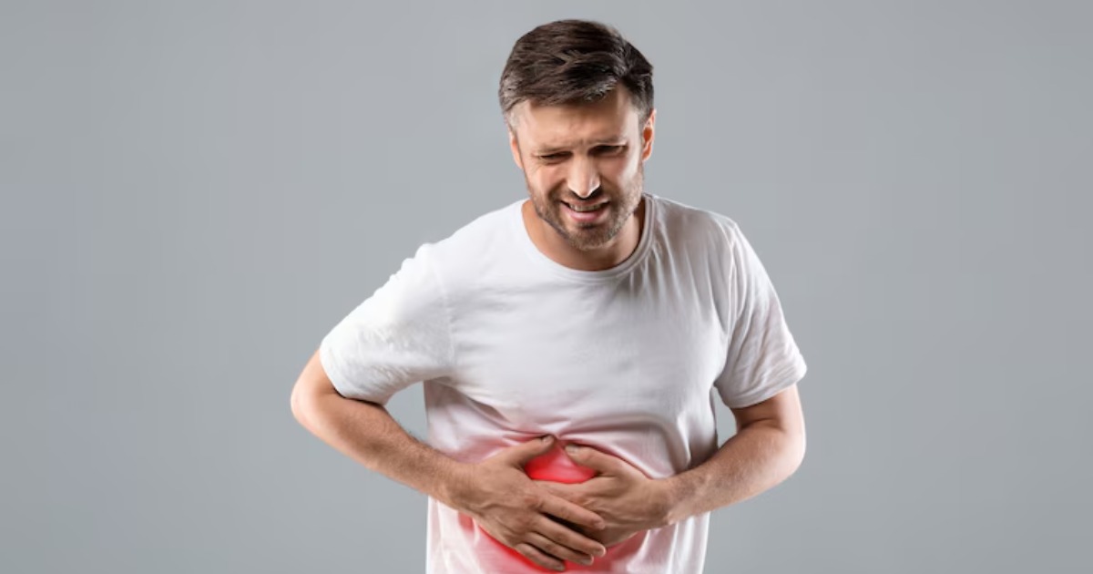  നിസ്സാര വയറുവേദനയ്ക്ക് പിന്നിൽ ഫാറ്റി ലിവർ ആകാം; ലക്ഷണങ്ങളും പ്രതിരോധവും അറിയാം