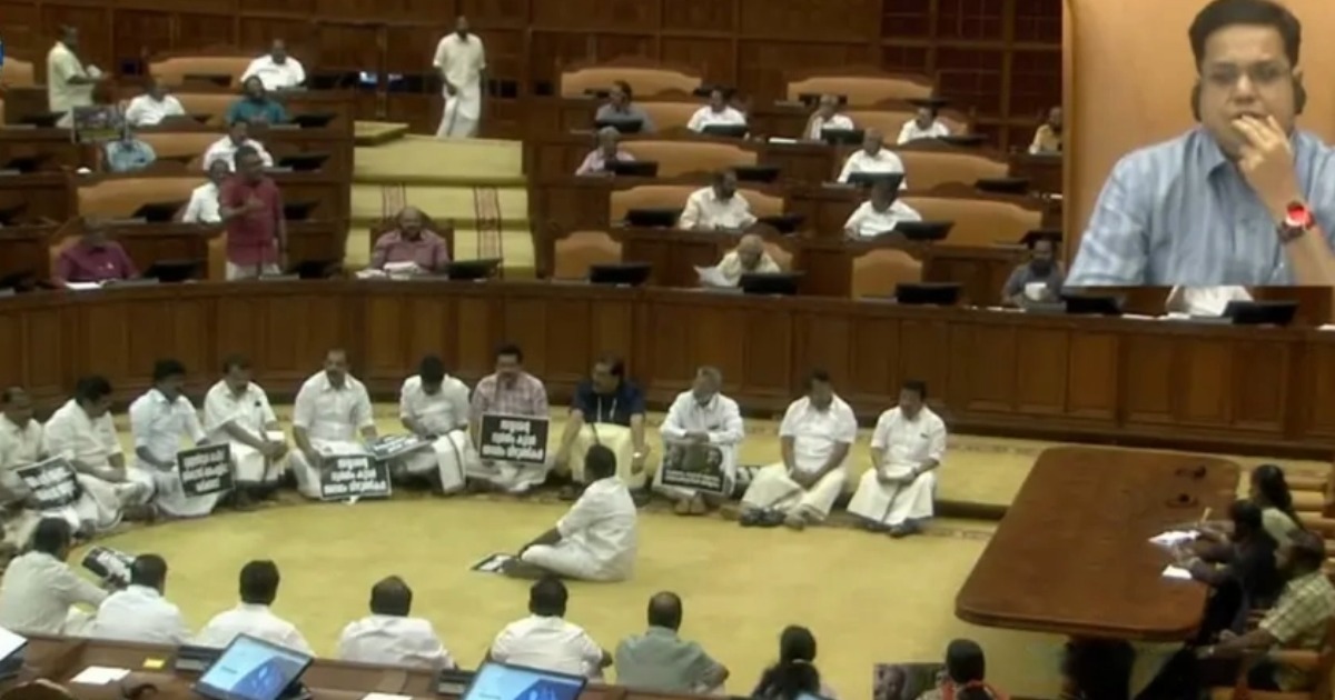 'തന്ത്രിക്കെന്താണ് പ്രത്യേകത?'; നിയമസഭയിൽ മന്ത്രി എം.ബി. രാജേഷിന്റെ ചോദ്യം, പ്രതിപക്ഷ ബഹളത്തിൽ സഭ പ്രക്ഷുബ്ധംMB Rajesh vs UDF: Chaos in Assembly