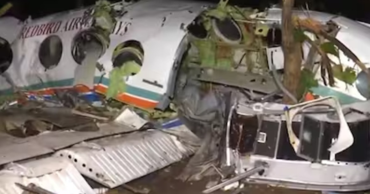 ചികിത്സയ്ക്കായി കടം വാങ്ങിയ ലക്ഷങ്ങളും പ്രതീക്ഷകളും കത്തിയമർന്നു; ജാർഖണ്ഡിൽ എയർ ആംബുലൻസ് തകർന്ന് ഏഴ് മരണംJharkhand Air Ambulance Crash