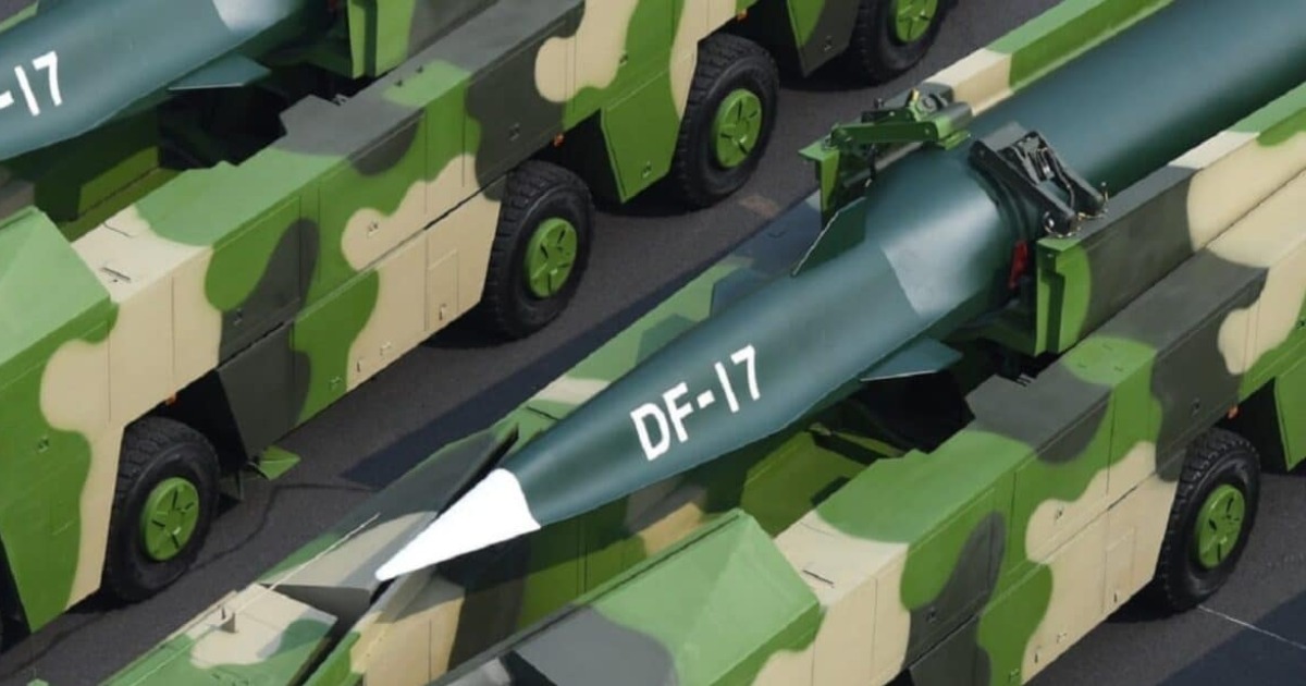 20 മിനിറ്റിനുള്ളിൽ യുഎസ് കപ്പലുകൾ തകർക്കാൻ ചൈനീസ് ഹൈപ്പർസോണിക് മിസൈലുകൾ; ലേസർ ആയുധങ്ങളുമായി അമേരിക്കയുടെ പ്രതിരോധംUS Races to Save Carriers from China’s Missiles