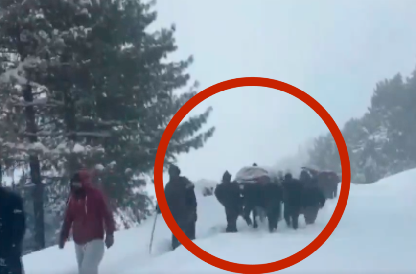  കനത്തമഞ്ഞുവീഴ്ചയില്‍ കുടുങ്ങിയ ഗര്‍ഭിണിയായ യുവതിയെ സാഹസികമായി രക്ഷപ്പെടുത്തി ഇന്ത്യന്‍ ആർമി