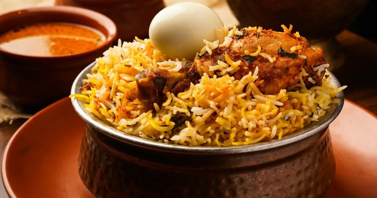 ബിരിയാണിയിലും നികുതിക്കൊള്ള: റസ്റ്ററന്റുകൾ മുക്കിയത് 70,000 കോടി; എഐ ഉപയോഗിച്ചു പിടിച്ച് ഇൻകം ടാക്‌സ് വകുപ്പ്