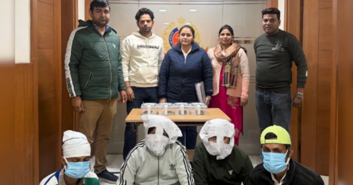 വാട്‌സ്ആപ്പിൽ വന്ന ഒരൊറ്റ ഫയൽ; മിനിറ്റുകൾക്കുള്ളിൽ ഡൽഹി സ്വദേശിനിക്ക് നഷ്ടമായത് 75,000 രൂപ