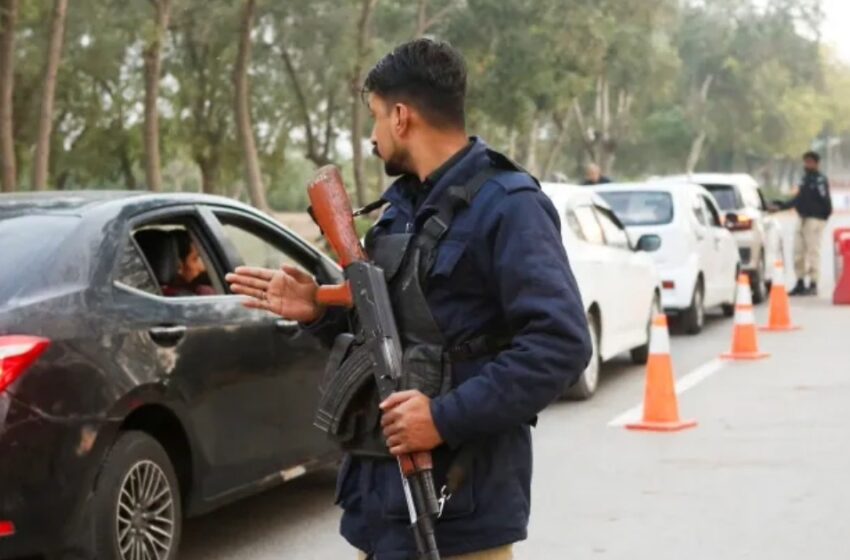  അഫ്ഗാനുമായി ഇനി ചർച്ചയ്ക്കില്ല; അതിർത്തിയിൽ യുദ്ധപ്രഖ്യാപനവുമായി പാകിസ്ഥാൻ