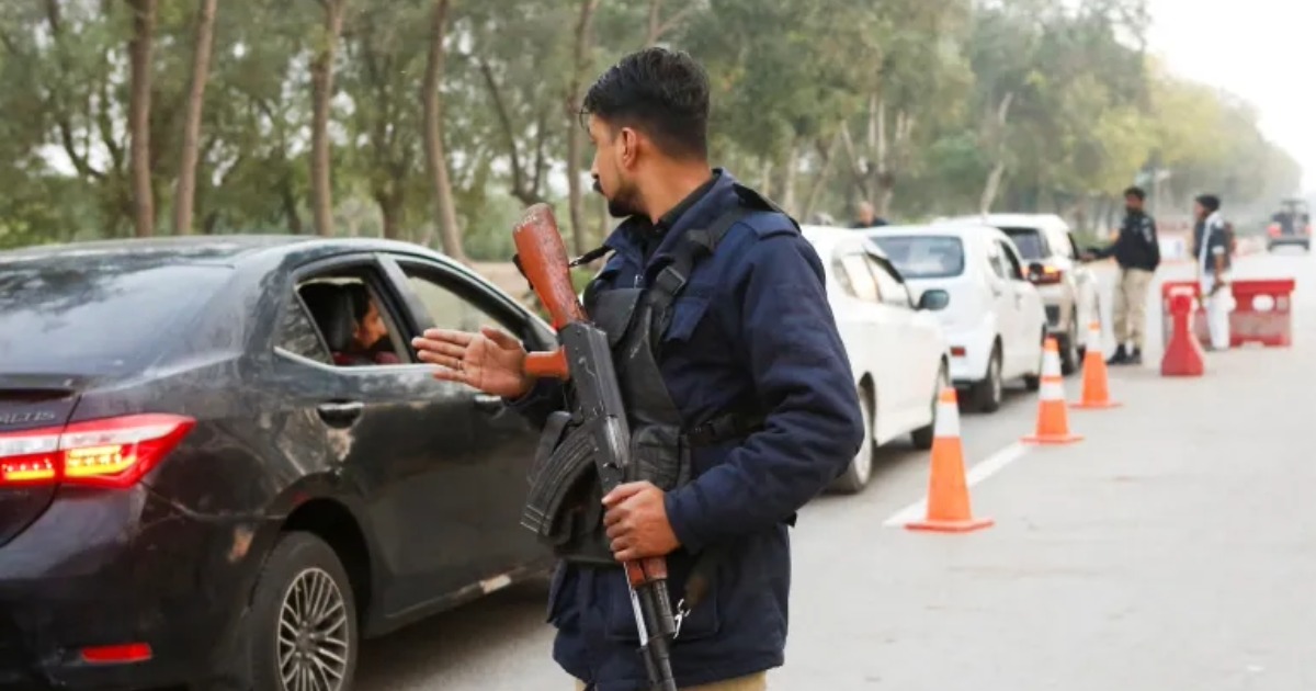 അഫ്ഗാനുമായി ഇനി ചർച്ചയ്ക്കില്ല; അതിർത്തിയിൽ യുദ്ധപ്രഖ്യാപനവുമായി പാകിസ്ഥാൻ
