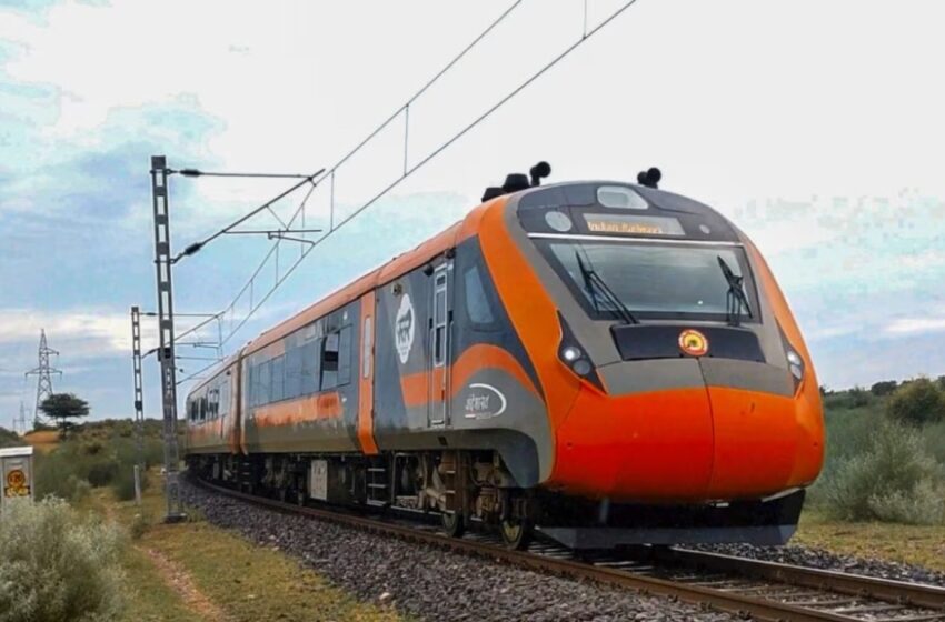  യുപിയിൽ വന്ദേ ഭാരത് ഇടിച്ച് കൗമാരക്കാരൻ മരിച്ചു; ആശുപത്രി അടിച്ച് തകർത്ത് ബന്ധുക്കൾ, വനിതാ ഡോക്ടർമാർക്ക് നേരെ അക്രമം