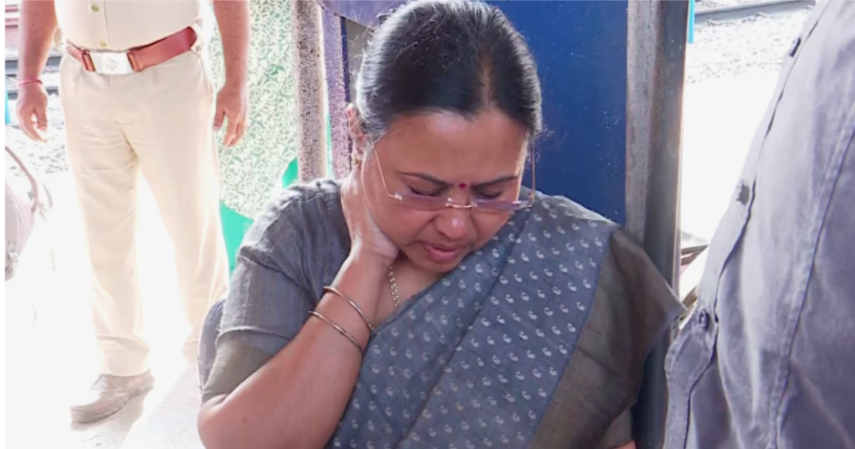  കെഎസ്‍യു കരിങ്കൊടി പ്രതിഷേധത്തിനിടെ മന്ത്രി വീണ ജോർജിൻ്റെ കൈക്കും കഴുത്തിനും പരിക്ക്; സംഭവം കണ്ണൂർ റെയിൽവേ സ്റ്റേഷനിൽ